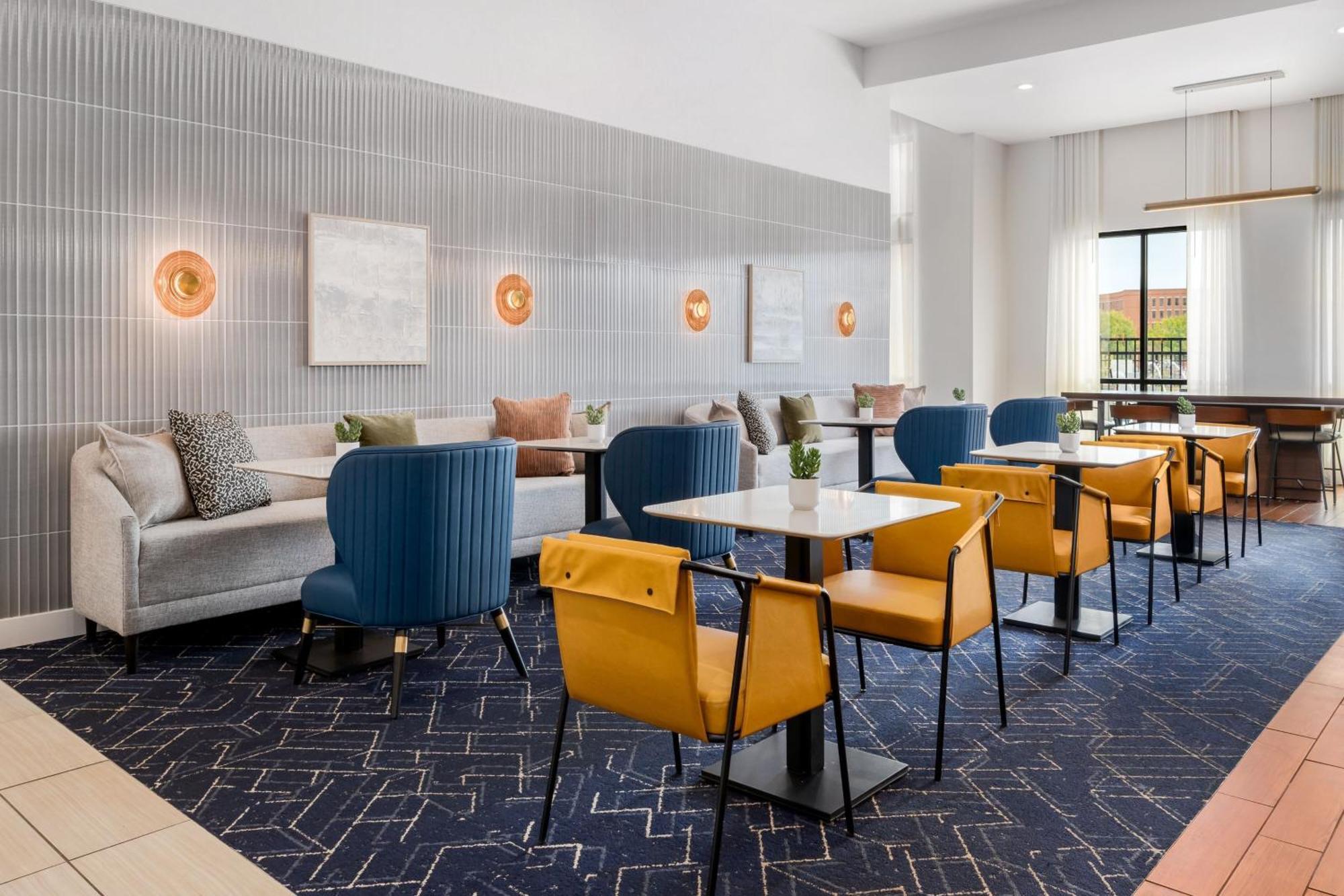 Courtyard By Marriott Columbus פניקס סיטי מראה חיצוני תמונה