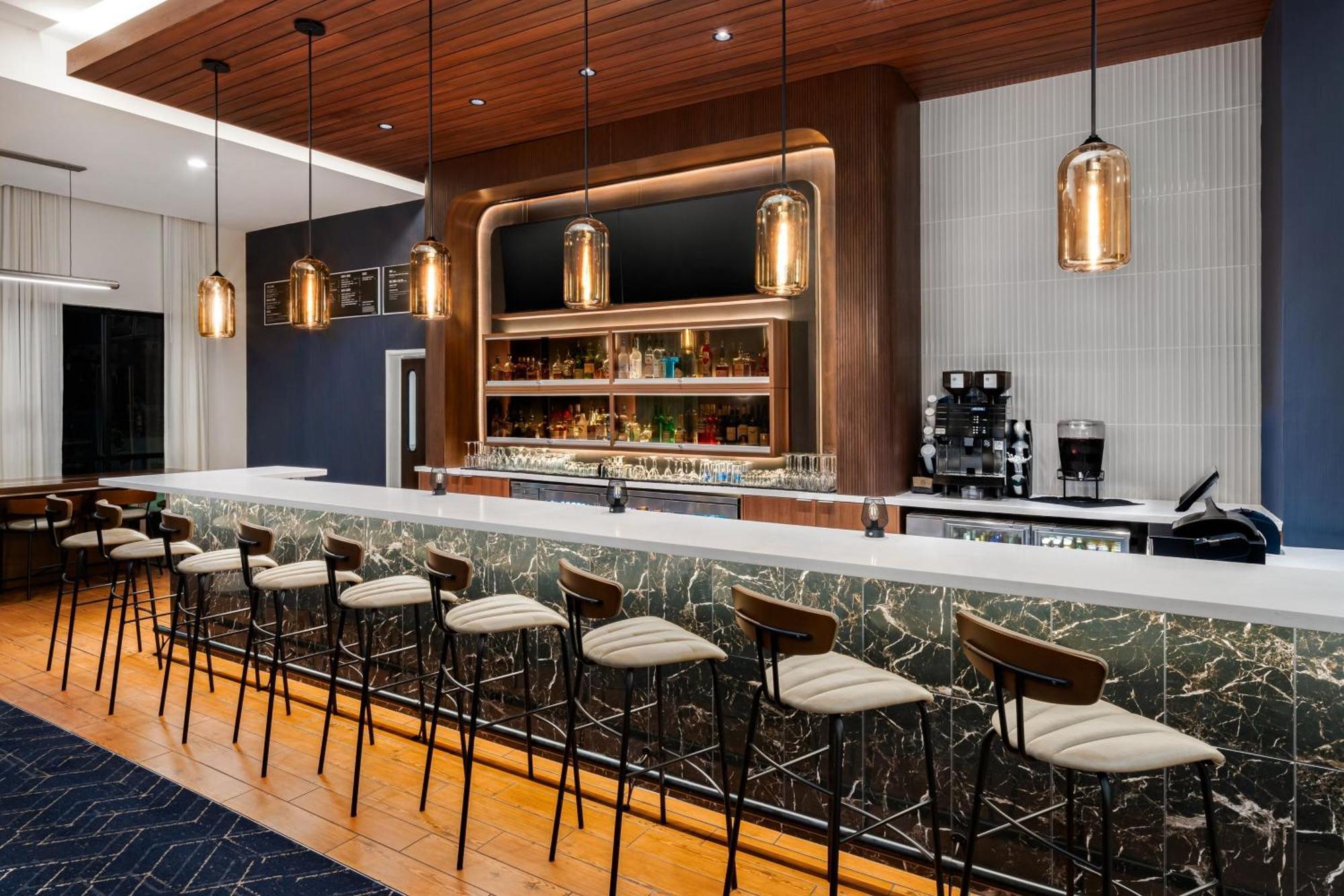 Courtyard By Marriott Columbus פניקס סיטי מראה חיצוני תמונה