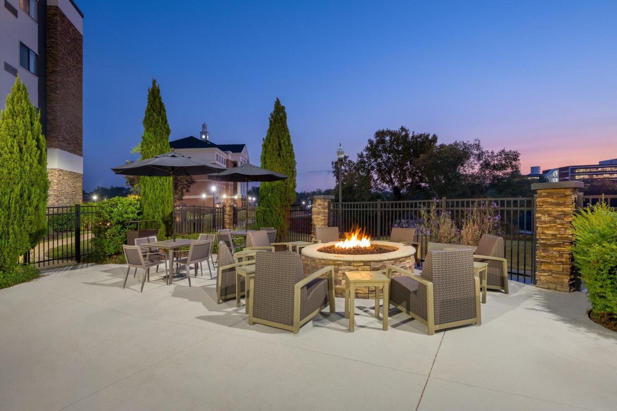 Courtyard By Marriott Columbus פניקס סיטי מראה חיצוני תמונה