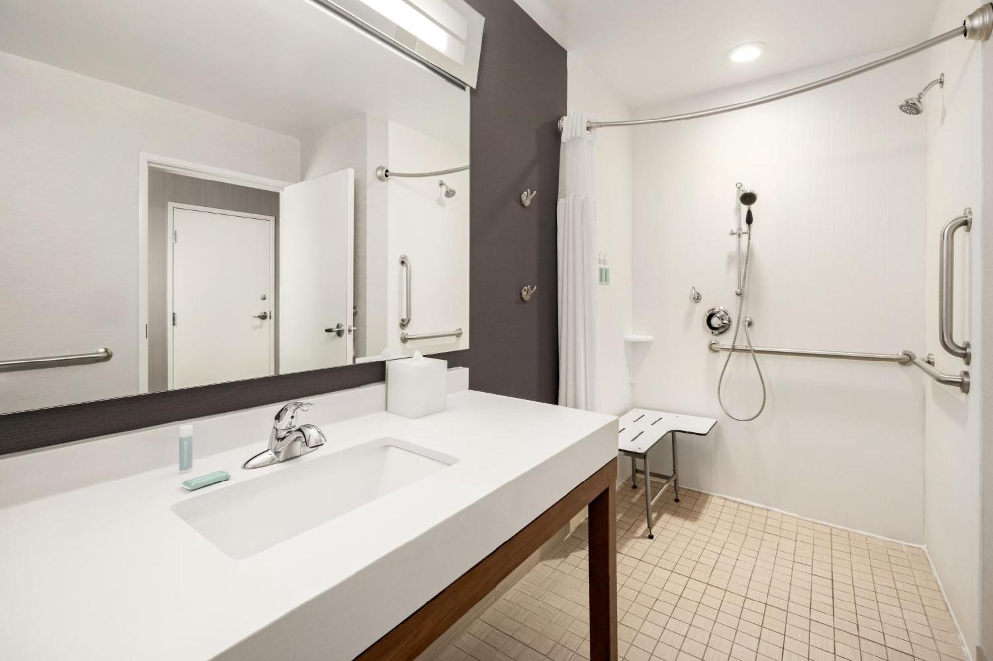 Courtyard By Marriott Columbus פניקס סיטי מראה חיצוני תמונה