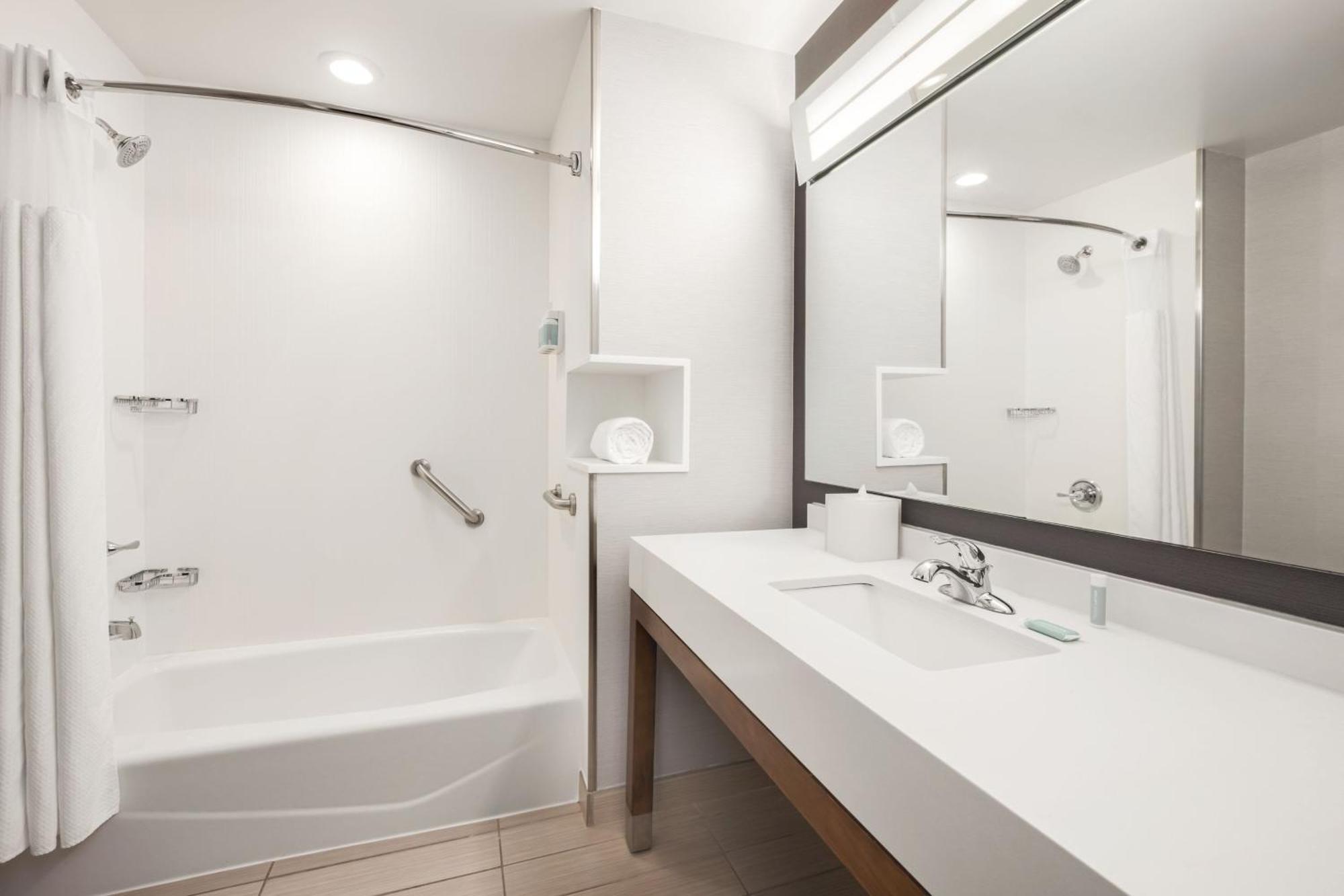 Courtyard By Marriott Columbus פניקס סיטי מראה חיצוני תמונה