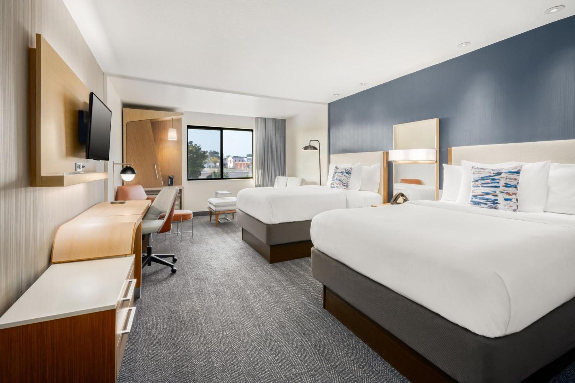 Courtyard By Marriott Columbus פניקס סיטי מראה חיצוני תמונה