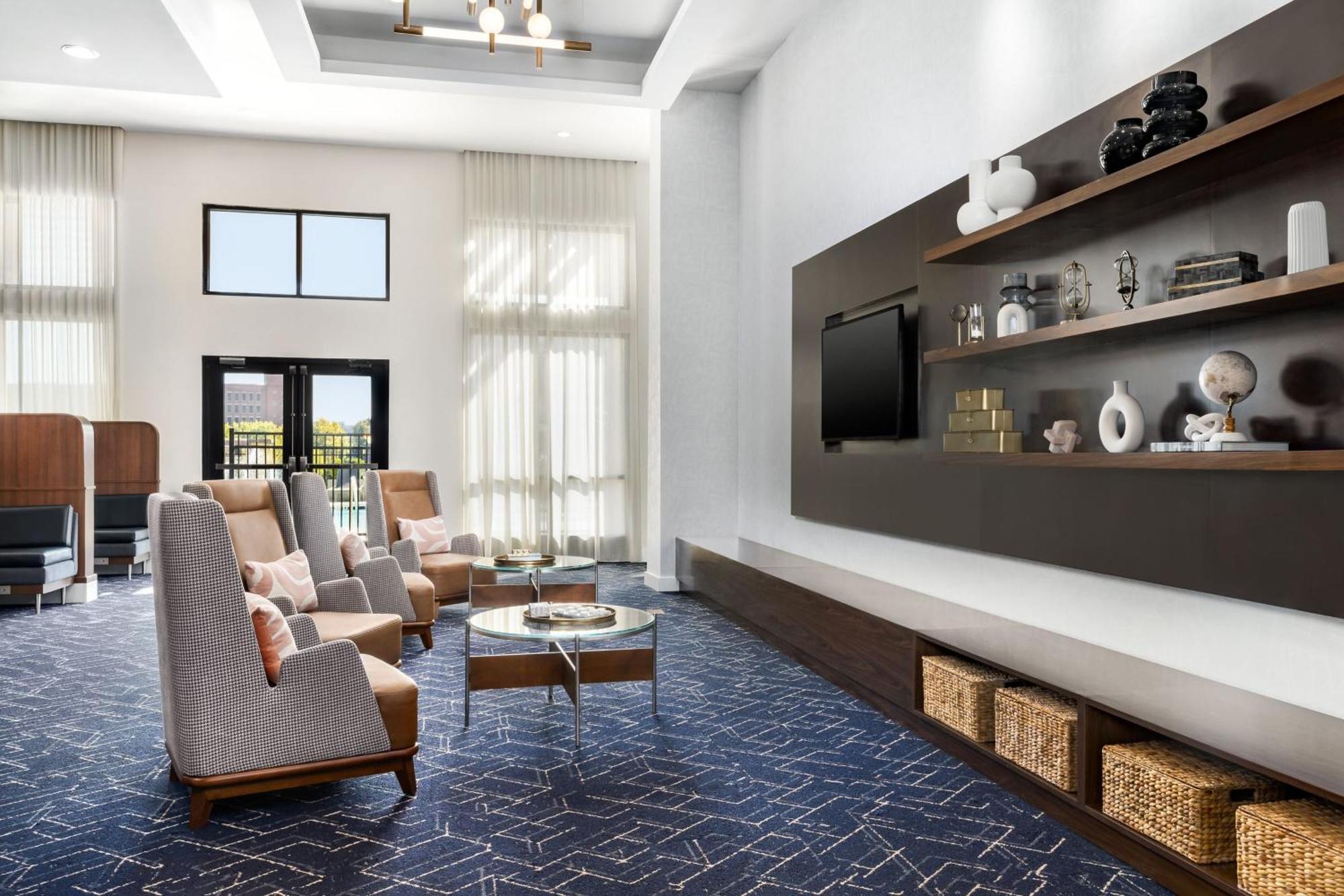 Courtyard By Marriott Columbus פניקס סיטי מראה חיצוני תמונה